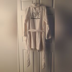 Victoria's Secret NWOT Pink/White Stripped Robe Size M/L